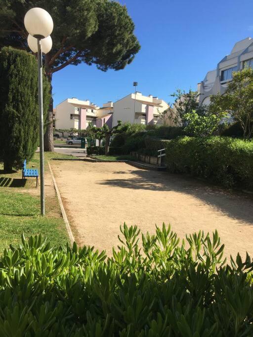 Tres Beau Studio Au Grau Du Roi Tout Equipe 33M2 Le Grau-du-Roi Luaran gambar